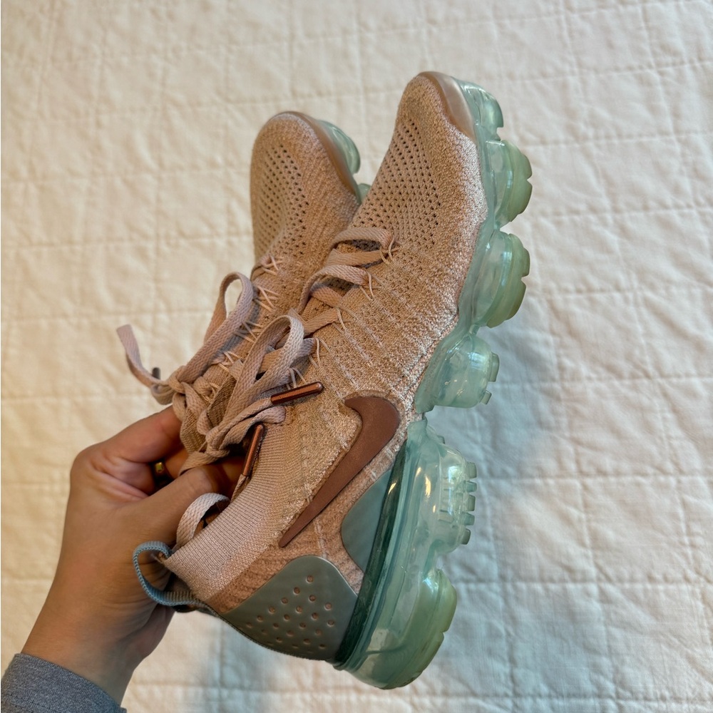 Nike Air VaporMax Flyknit 2 Particle Beige